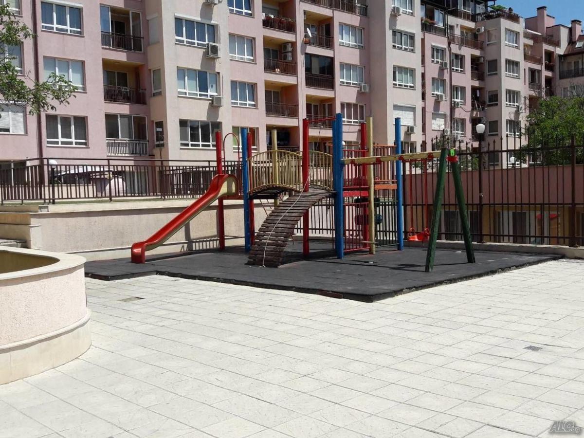 Апартамент Орхид Хилс Varna Esterno foto